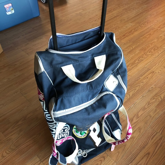 PINK Victoria's Secret "Peace, Love"Rolling Duffle - Rare Vintage - Picture 8 of 8